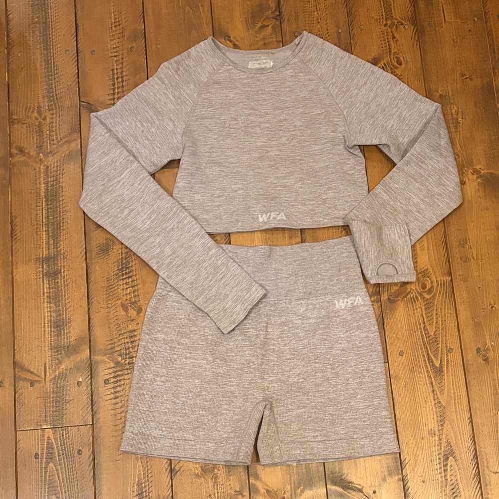 White Fox Boutique Active large tan/Gray Two-Piece yoga workout  Set